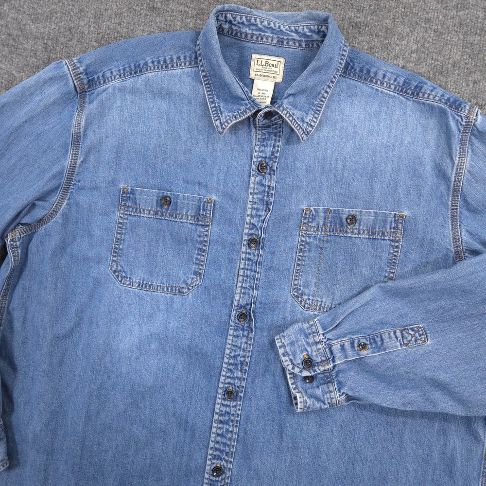 LL Bean Denim Shirt Mens XL Lakewashed Blue Pockets Traditional Fit Outdoor